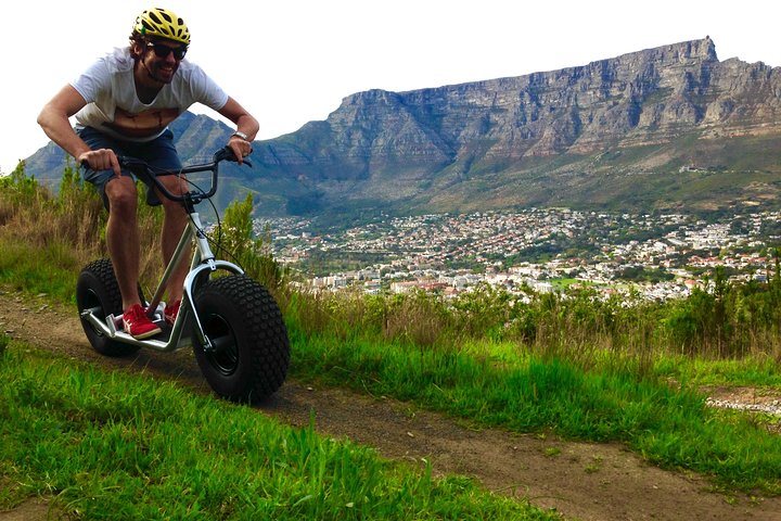 Free wheel down Table mountain's lower slopes